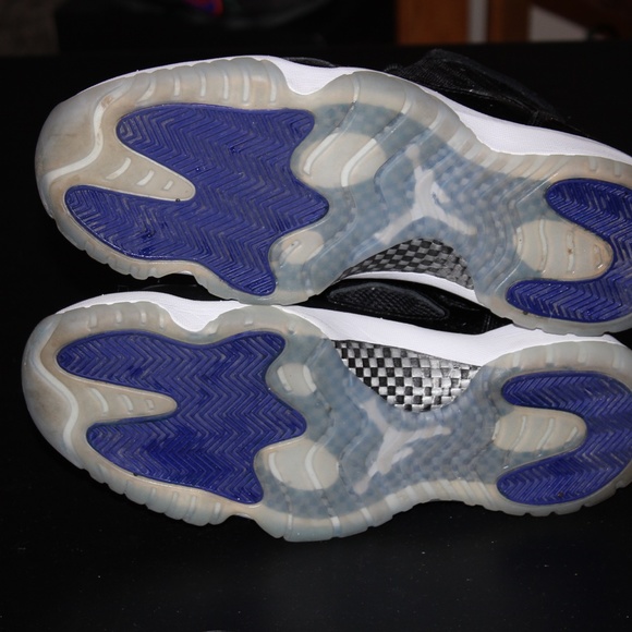 Jordan 11 Retro Low IE Space Jam 919712-041 - Picture 7 of 8